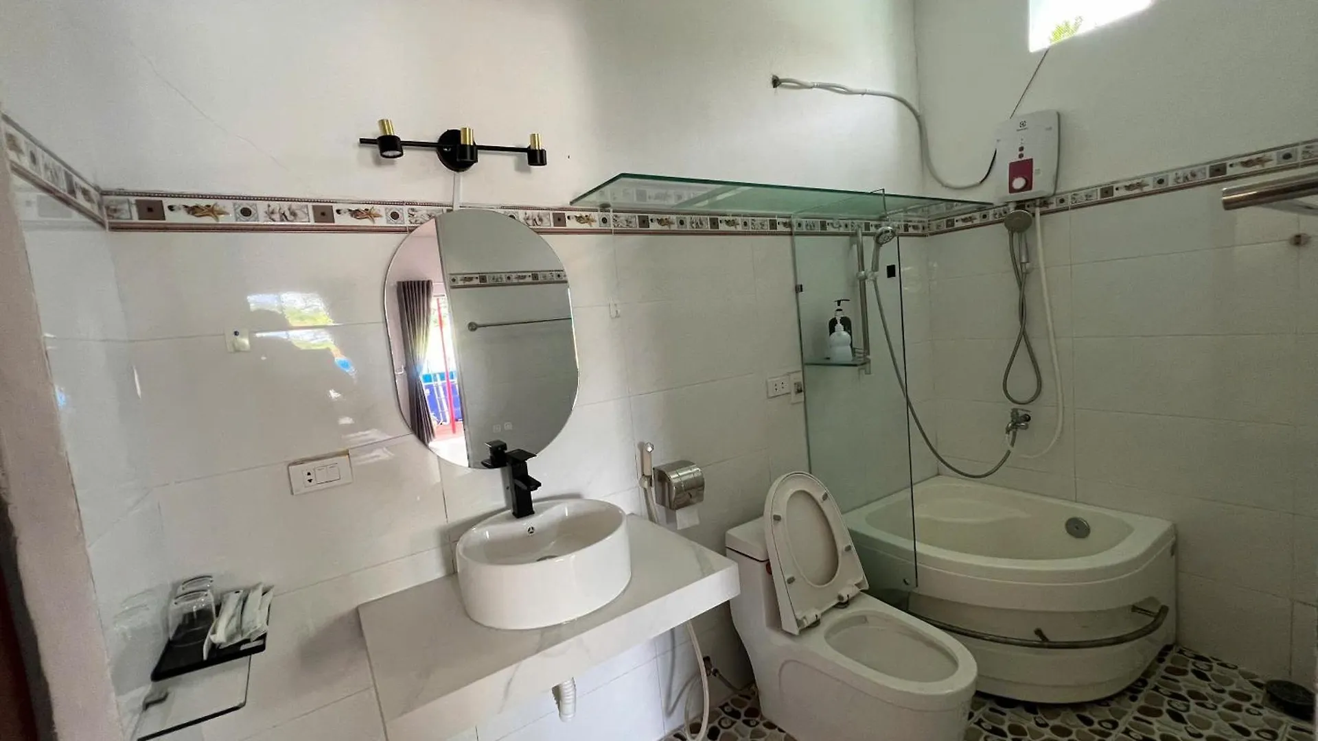 Bougainvillea Homestay 3Br - Lotus Pond - Cooking Class - Pool - Bbq Garden Vung Tau